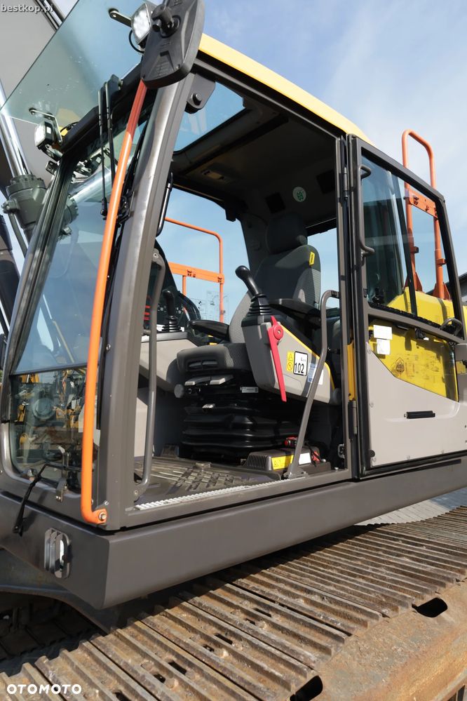 Volvo EC220EL - 16