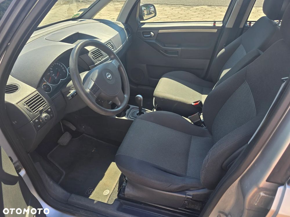Opel Meriva - 11