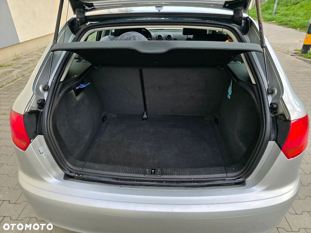 Audi A3 Sportback 1.9 TDI Attraction - 10