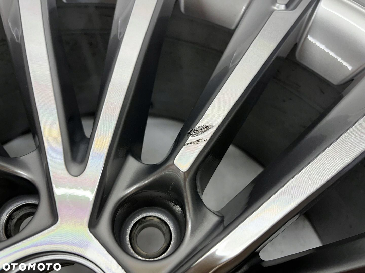 Skoda Octavia IV 4 2019 - 5E3601025 FELGA 7.5" x 19" 5x112 ET 48 - 3
