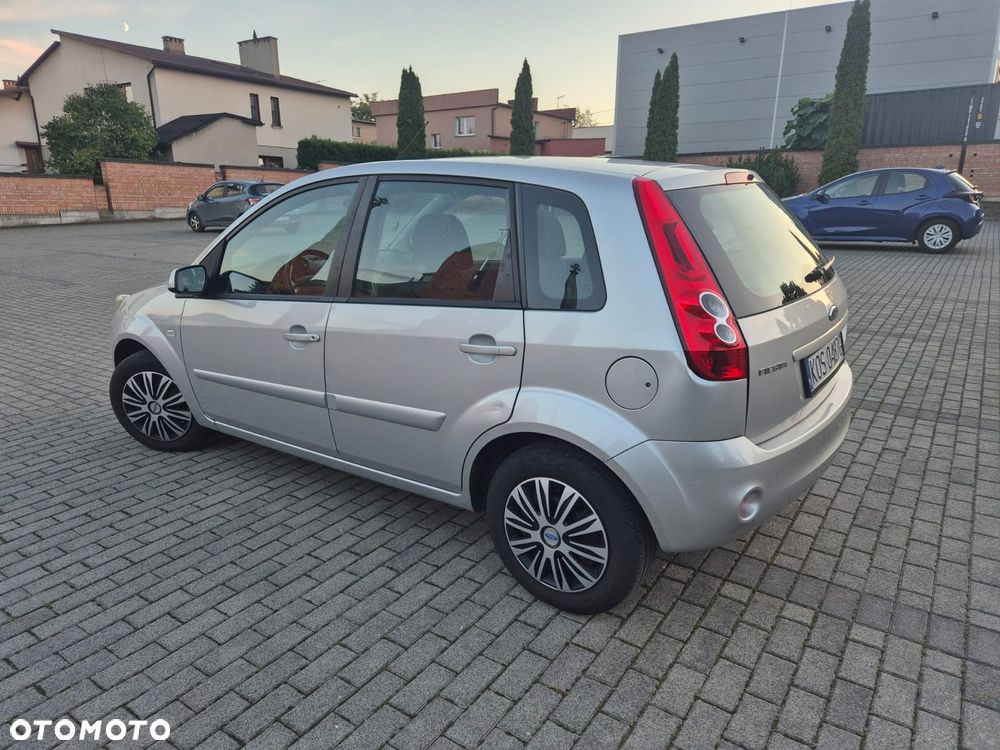 Ford Fiesta 1.4 Ghia - 5