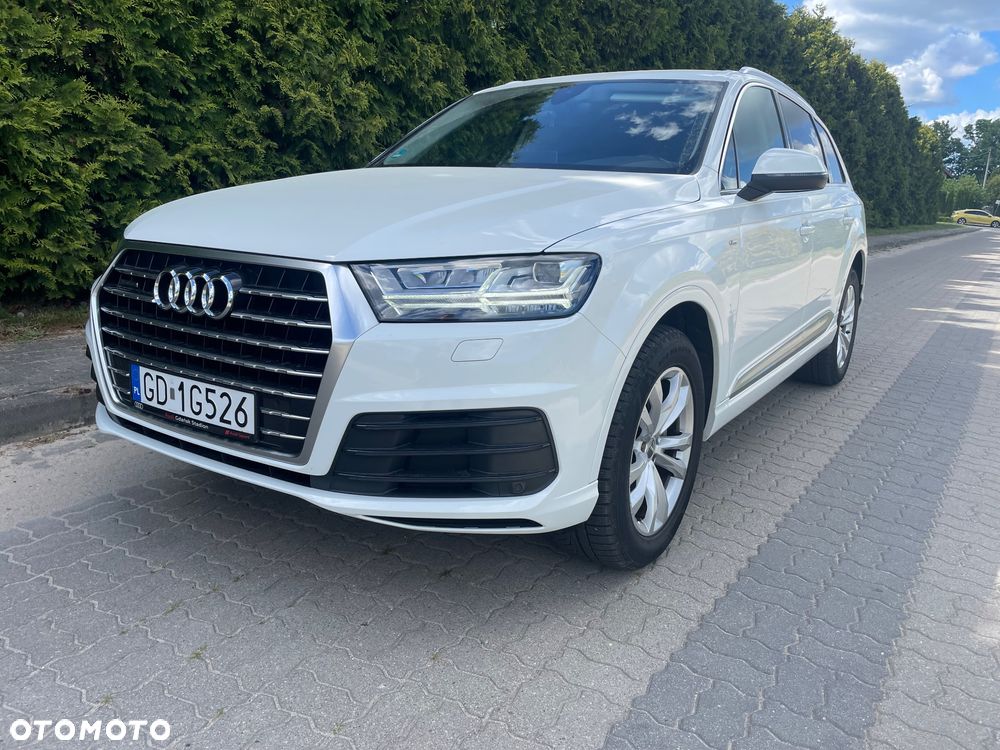 Audi Q7 - 1
