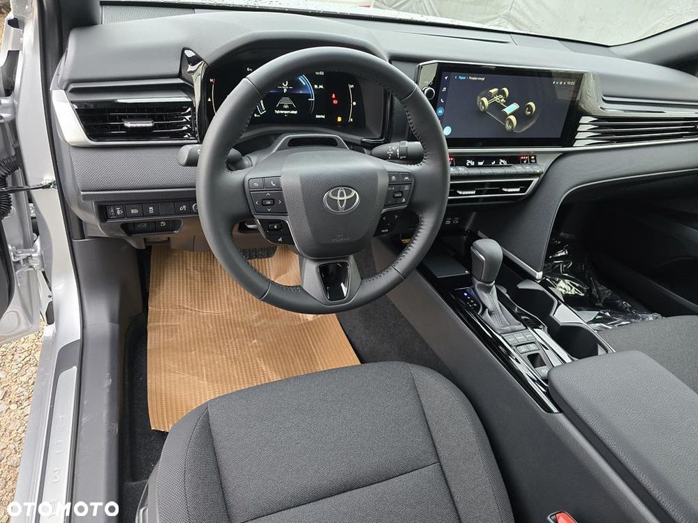 Toyota Camry 2.5 Hybrid Dynamic Force Comfort e-CVT - 14