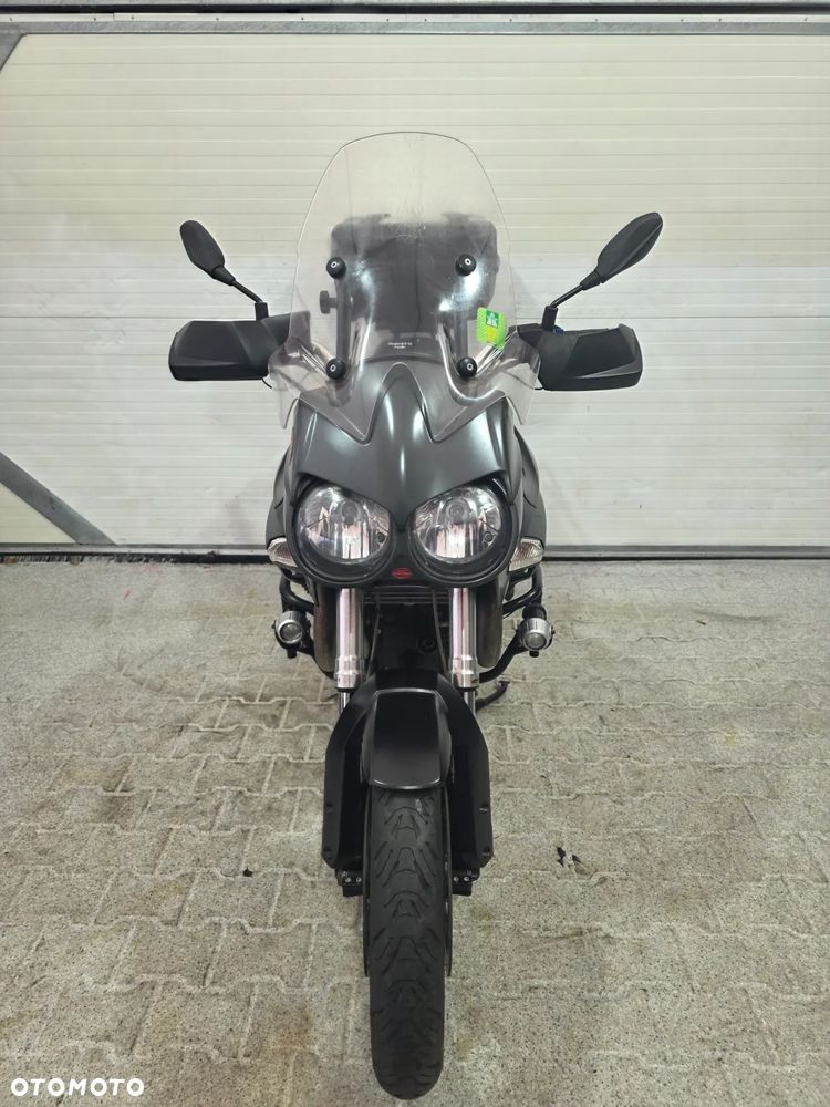 Moto Guzzi Stelvio - 22