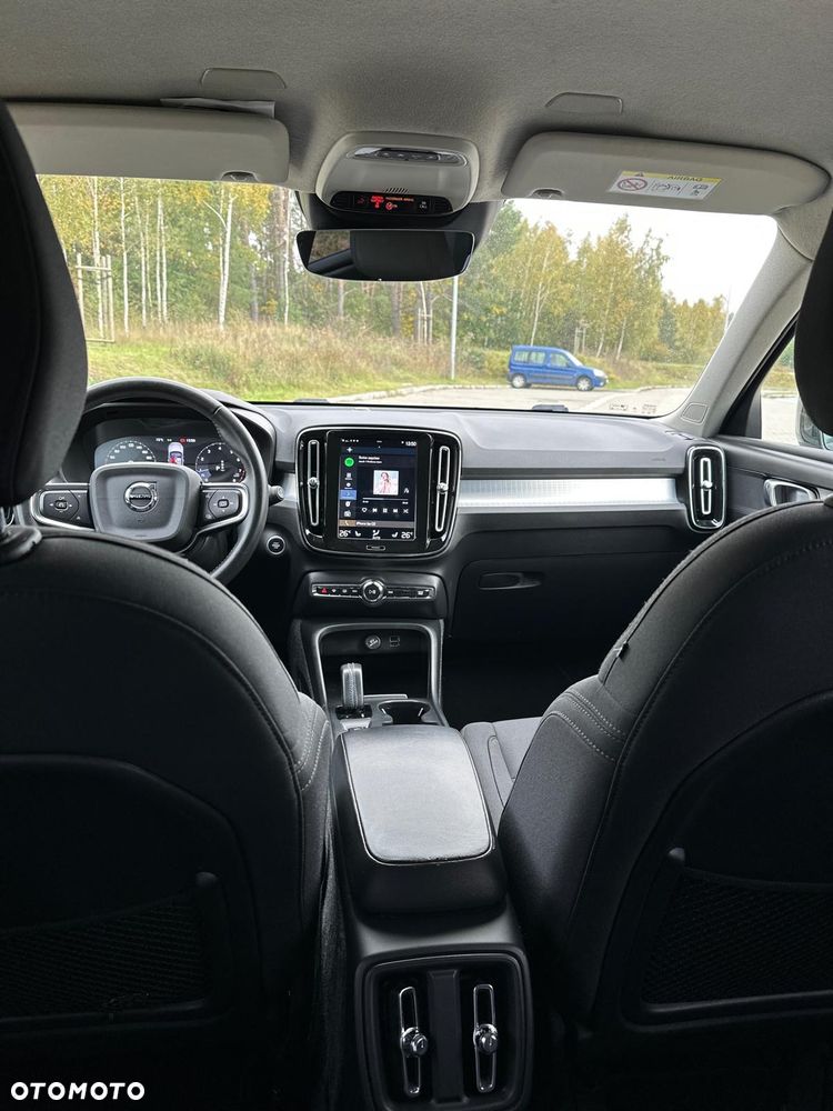 Volvo XC 40 T3 Momentum - 11