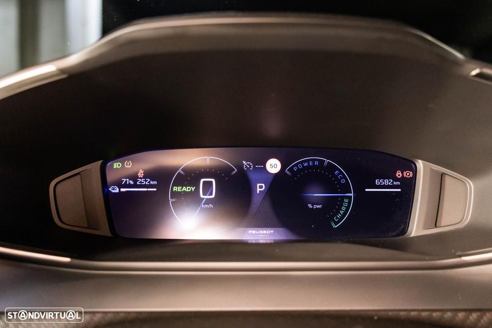 Peugeot e-2008 54 kWh Allure - 25