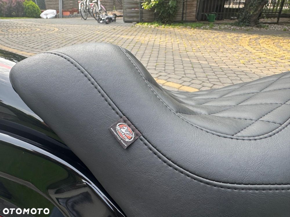 Harley-Davidson Softail Blackline - 13