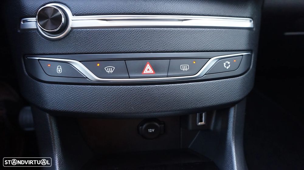 Peugeot 308 SW 1.5 BlueHDi Style - 28