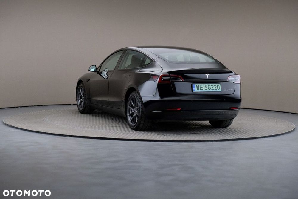Tesla Model 3 - 2