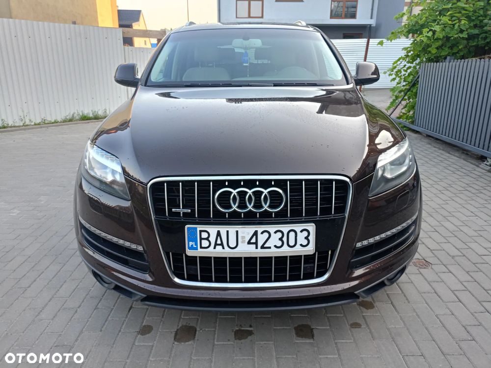Audi Q7 - 1