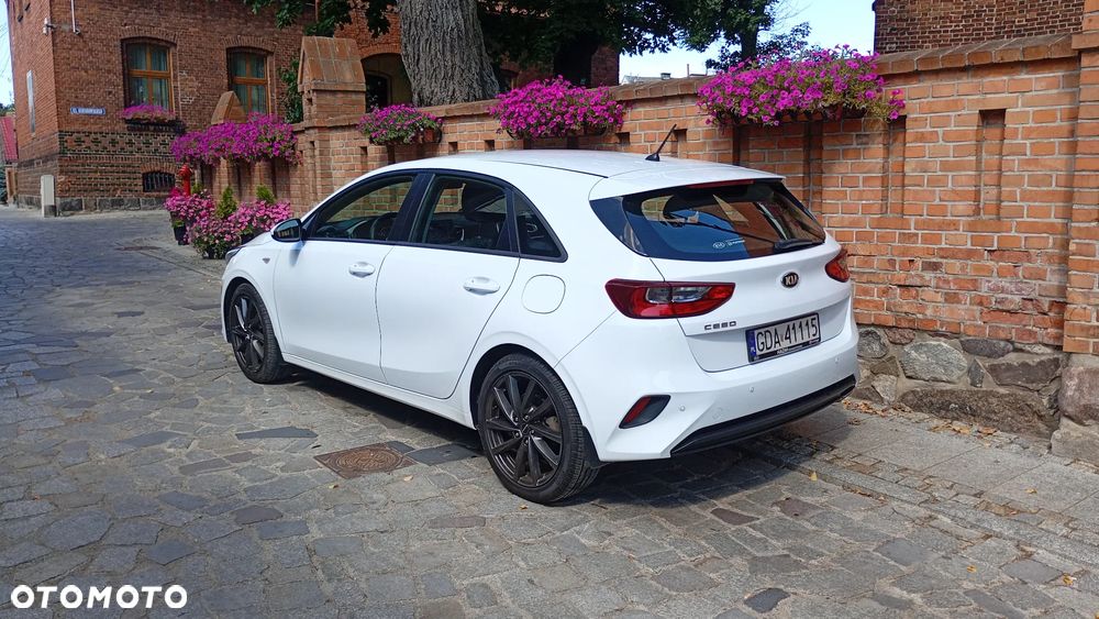 Kia Ceed 1.6 CRDi SCR M - 13