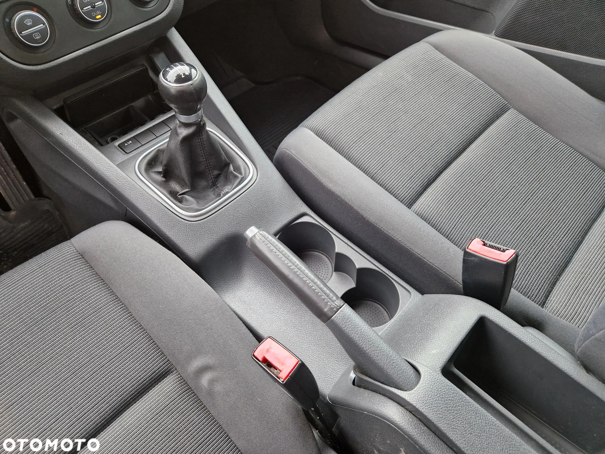 Volkswagen Golf V 1.6 Comfortline - 9