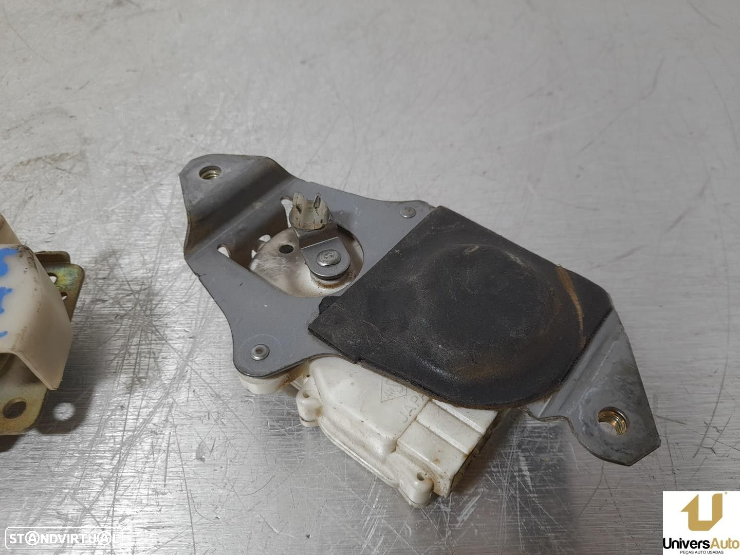 FECHADURA PORTA TRASEIRA ESQUERDA MITSUBISHI L 200 2004 -MR432147 - 4