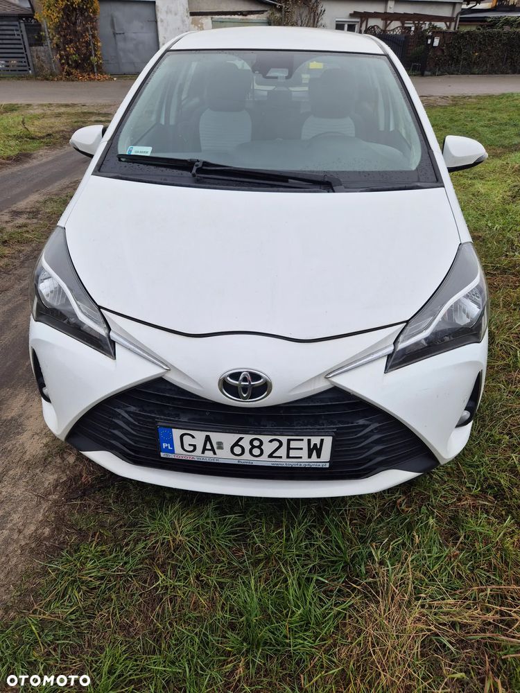Toyota Yaris 1.5 Premium - 4