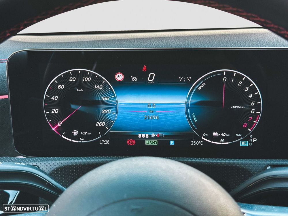 Mercedes-Benz CLA 250 e Shooting Brake AMG Line - 17