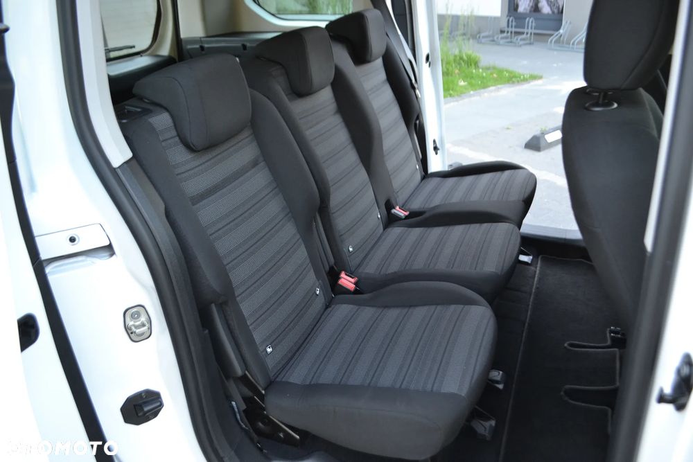 Opel Combo - 12