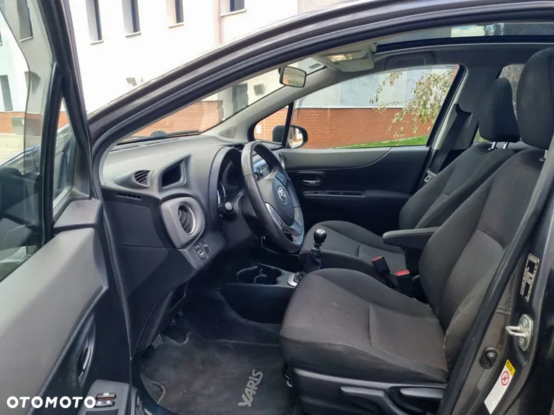 Toyota Yaris 1.33 Premium - 17