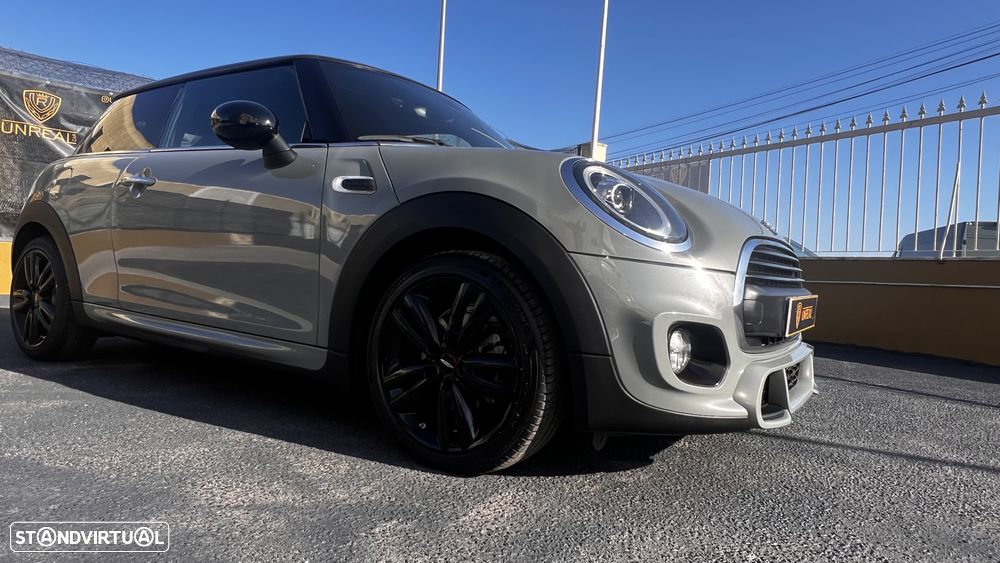 MINI 3 Portas One D - 19