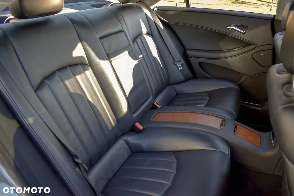 Mercedes-Benz CLS 350 CGI 7G-TRONIC - 33