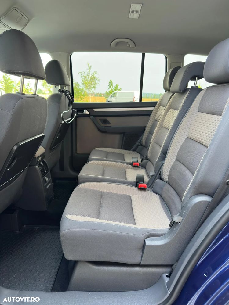 Volkswagen Touran 1.4 TSI Cross - 8