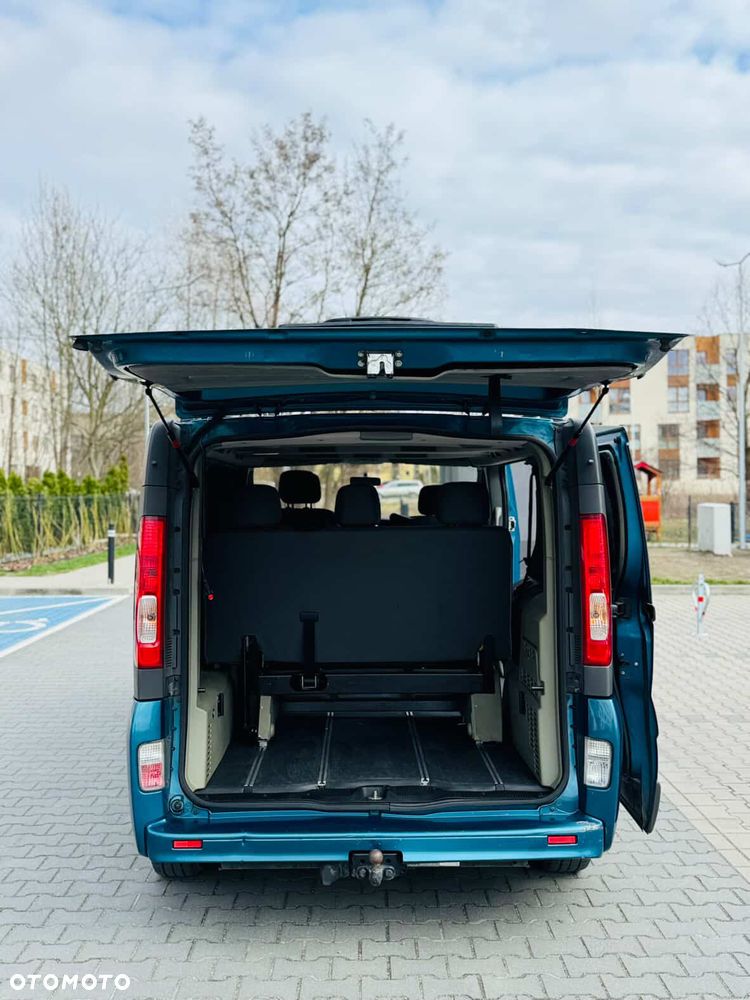 Opel Vivaro - 10