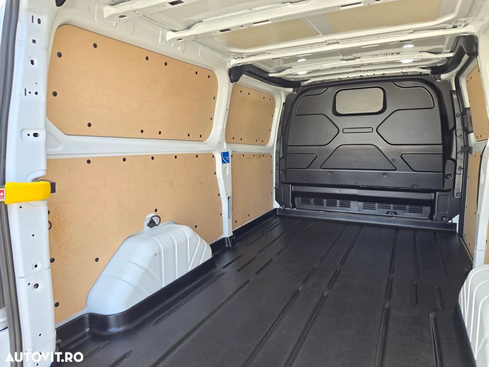 Ford Transit Custom - 12