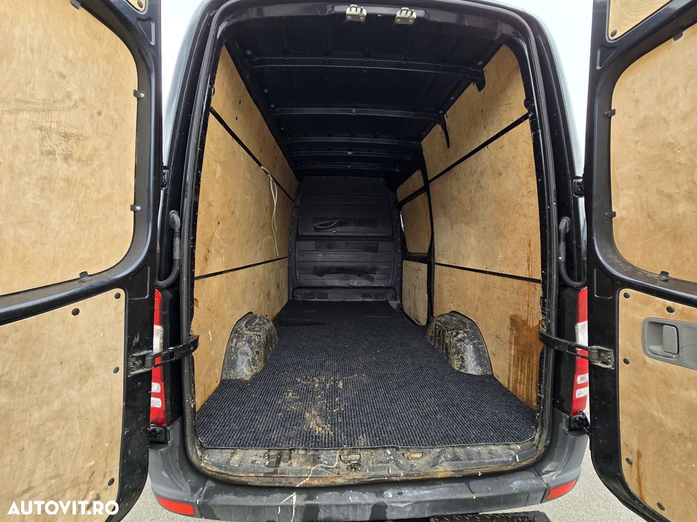 Mercedes-Benz Sprinter - 13