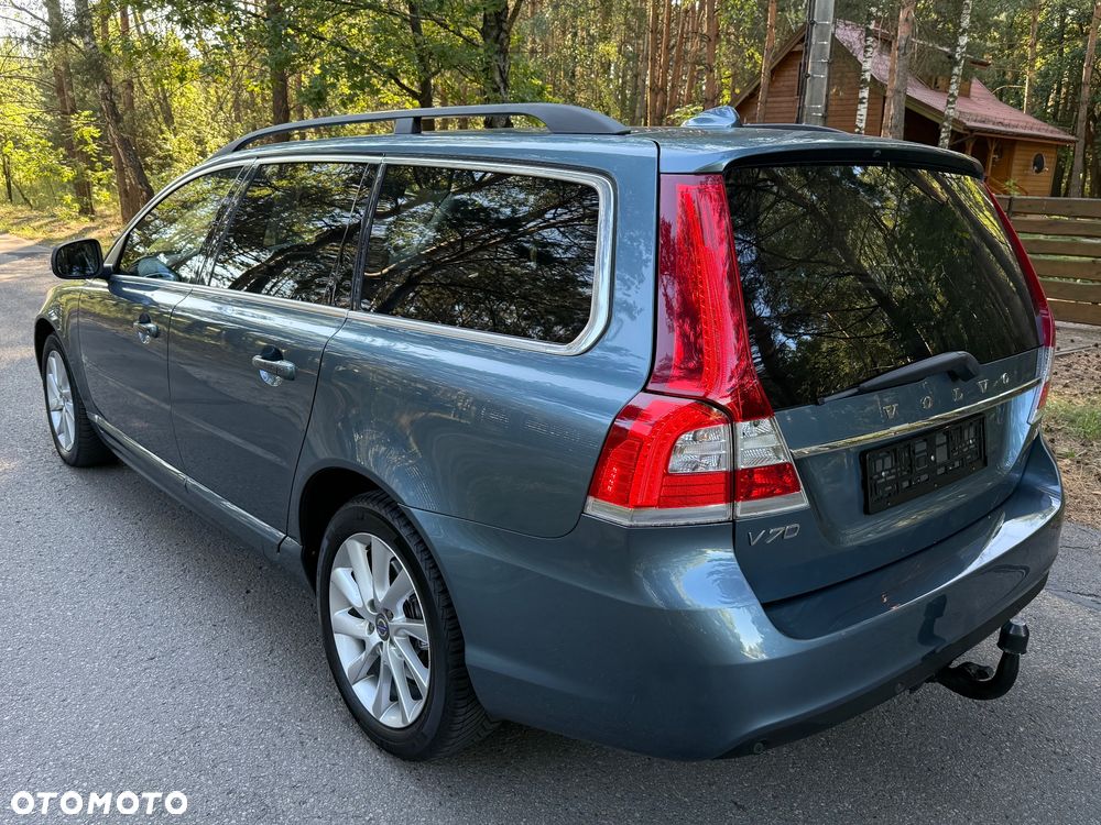 Volvo V70 D4 Momentum - 8