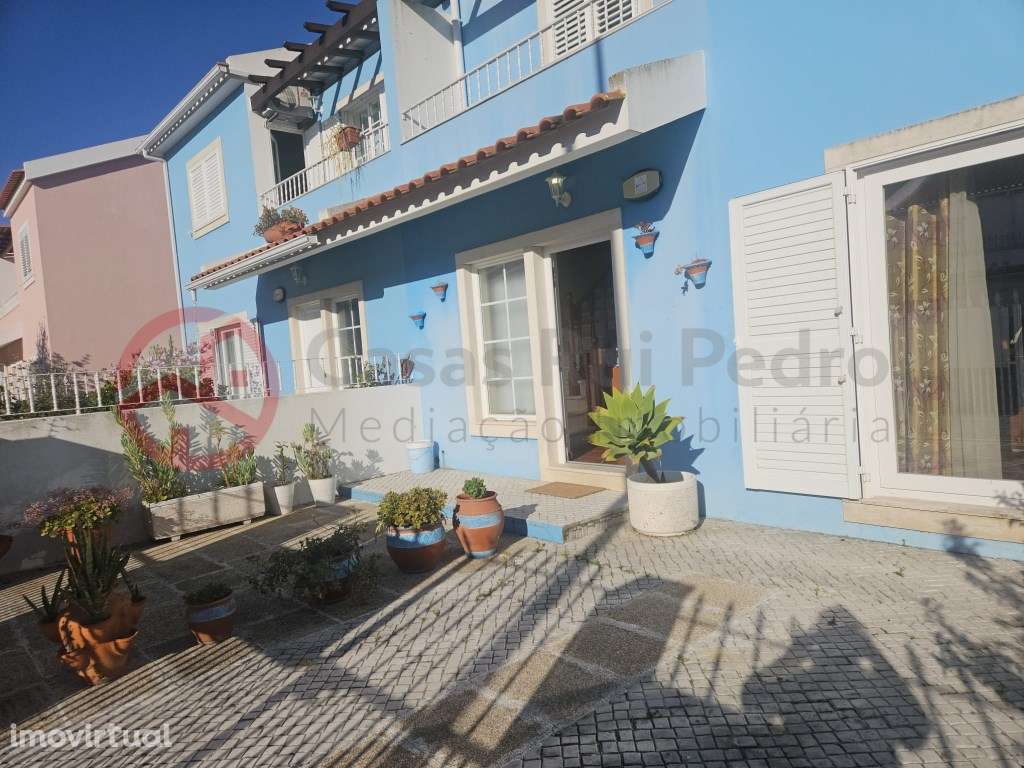 Moradia em Banda T3 com Excelentes Áreas em Sarilhos Pequenos - Grande imagem: 4/31