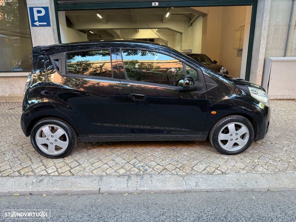 Chevrolet Spark 2011 photo 2