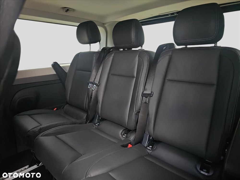 Renault Trafic Grand 2.0 dCi EDC - 11