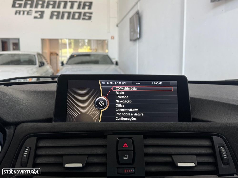 BMW 328 i Auto Pack M - 20