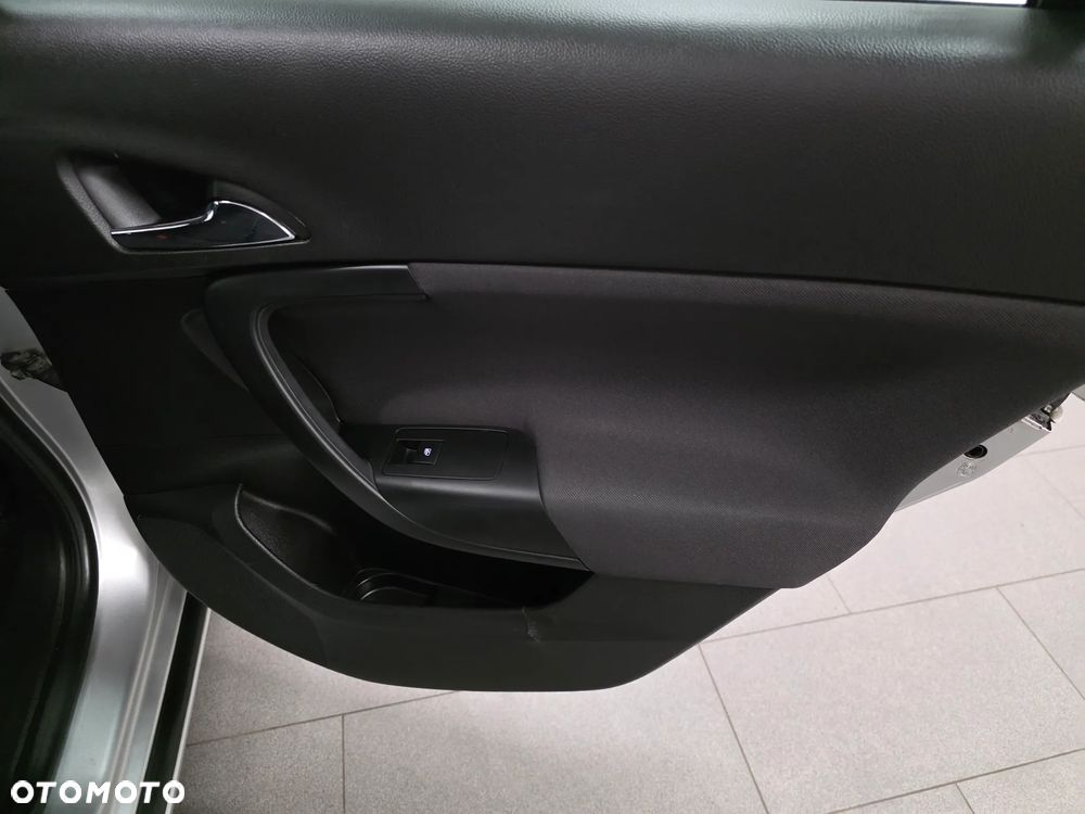 Opel Insignia Sports Tourer 2.0 Diesel Exclusive - 21