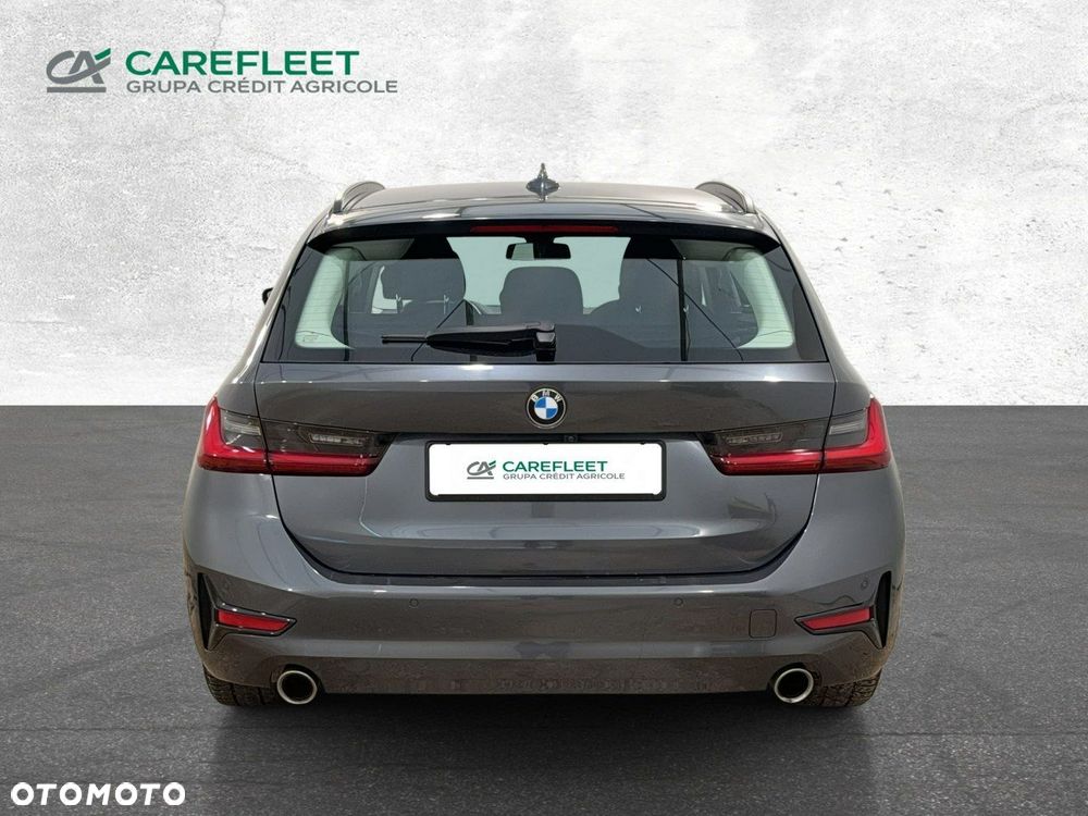 BMW Seria 3 318i - 6