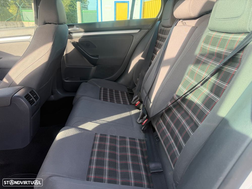 VW Golf 2.0 GTI Edition 35 - 8