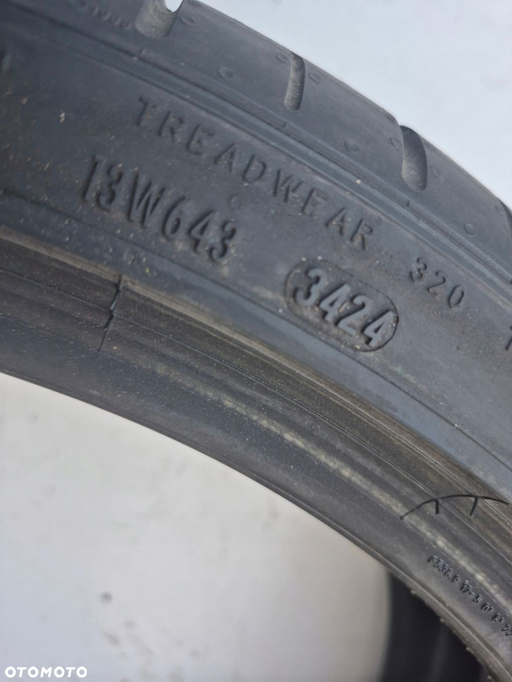 PIRELLI P ZERO 255/35R21 98Y 24R 1X - 7