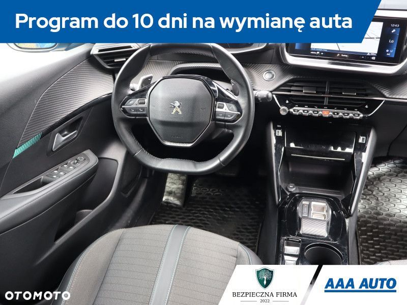 Peugeot 208 - 9