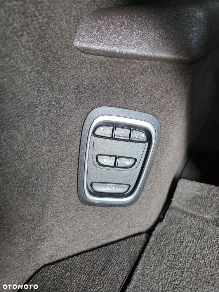 Renault Espace 1.6 dCi Energy Initiale Paris EDC 7os - 20
