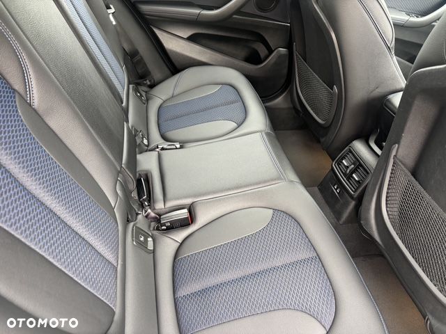 BMW X2 sDrive18i M Mesh - 8