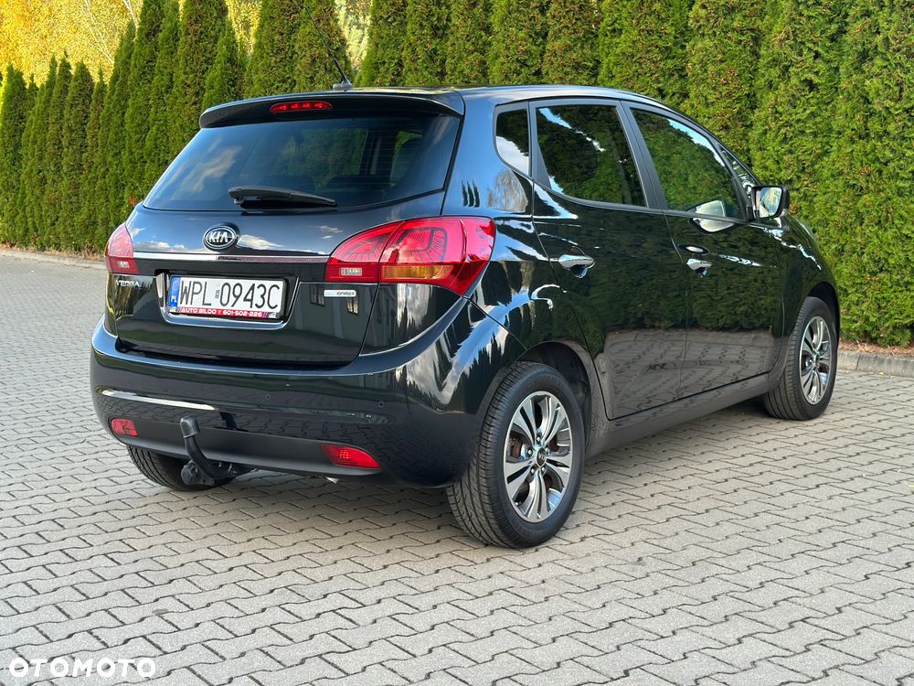 Kia Venga - 14