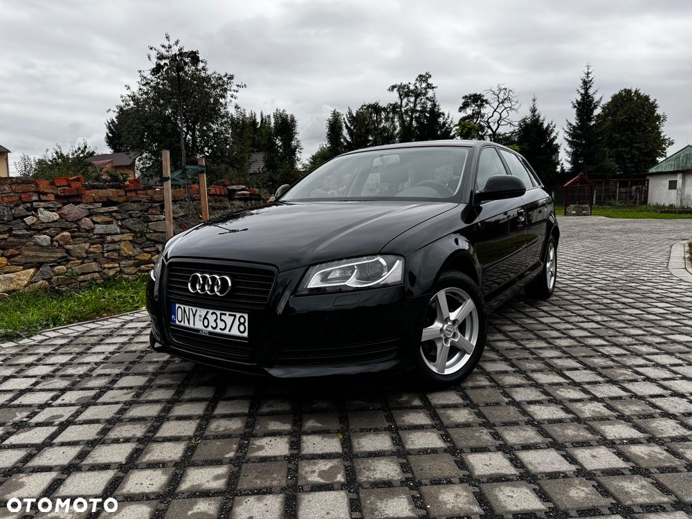 Audi A3 Sportback 1.8 TFSI Ambiente - 2