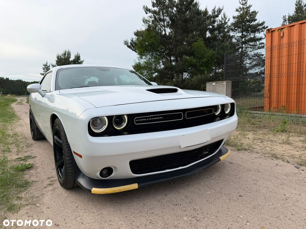 Dodge Challenger - 20