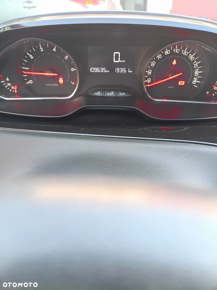 Peugeot 208 1.2 PureTech Active - 11