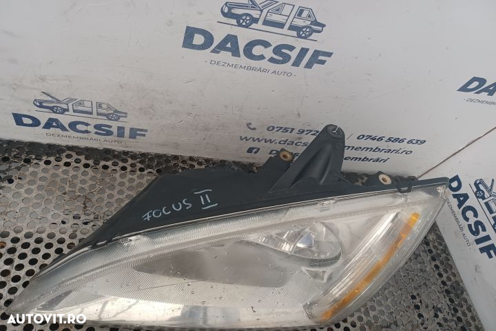 Far stanga Ford Focus 2  [din 2004 pana  2008] seria Sedan 4-usi 1.6 TDCi MT (109 hp) - 3