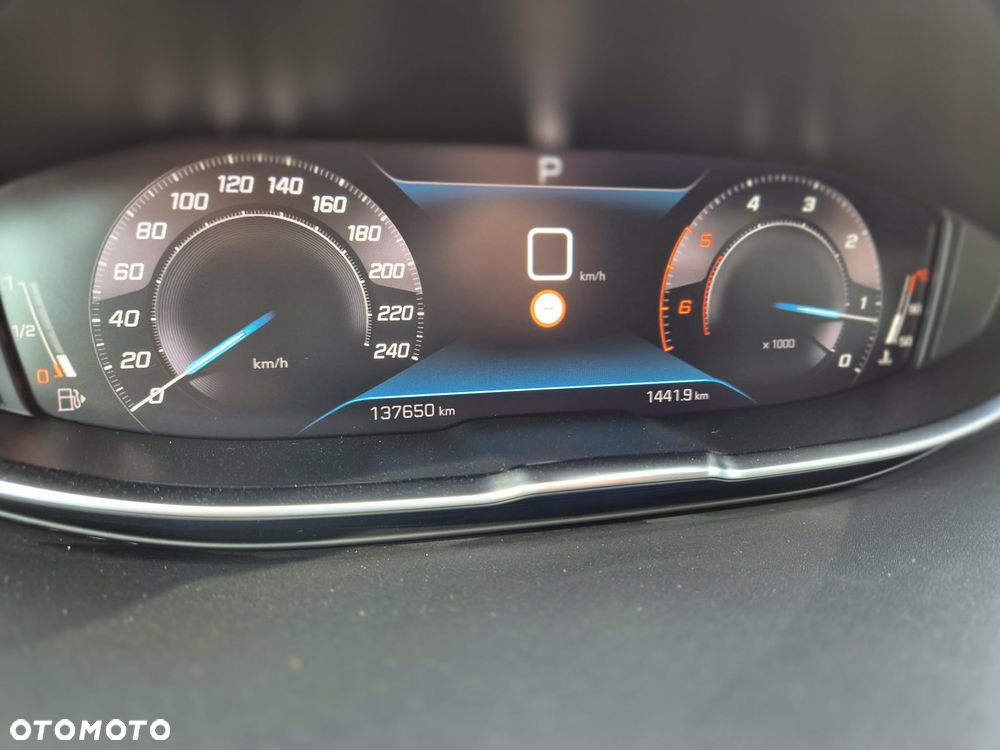 Peugeot 5008 2.0 BlueHDi Allure S&S EAT8 - 31