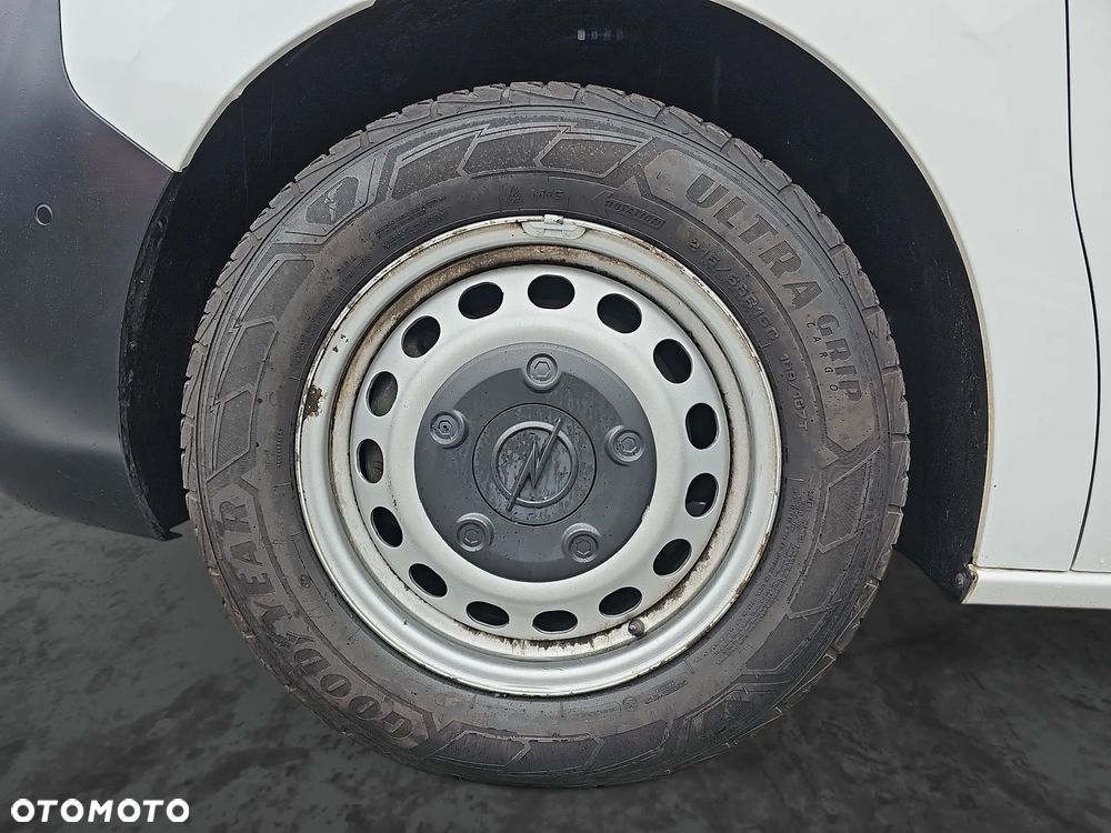 Opel Vivaro - 9
