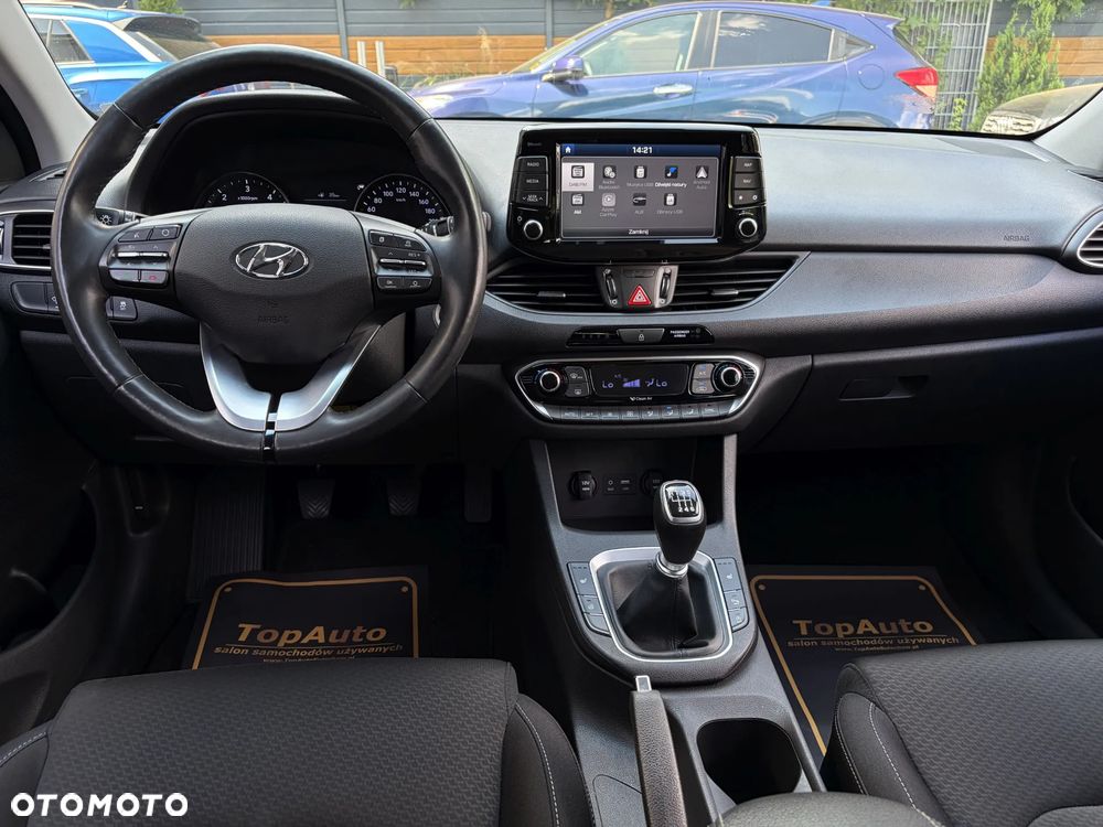 Hyundai i30 1.6 CRDi BlueDrive Go - 28