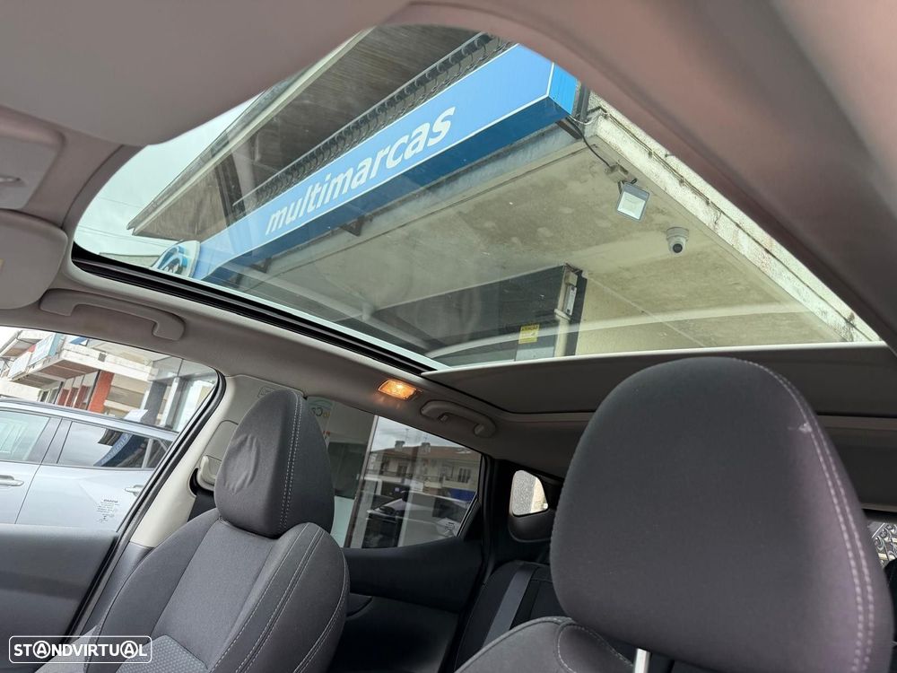 Nissan Qashqai 1.5 dCi N-Connecta J18 - 28