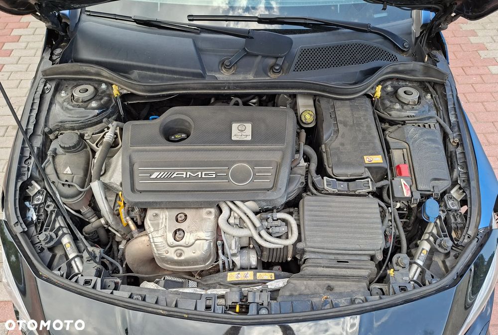Mercedes-Benz CLA 45 AMG 4Matic 7G-DCT - 36