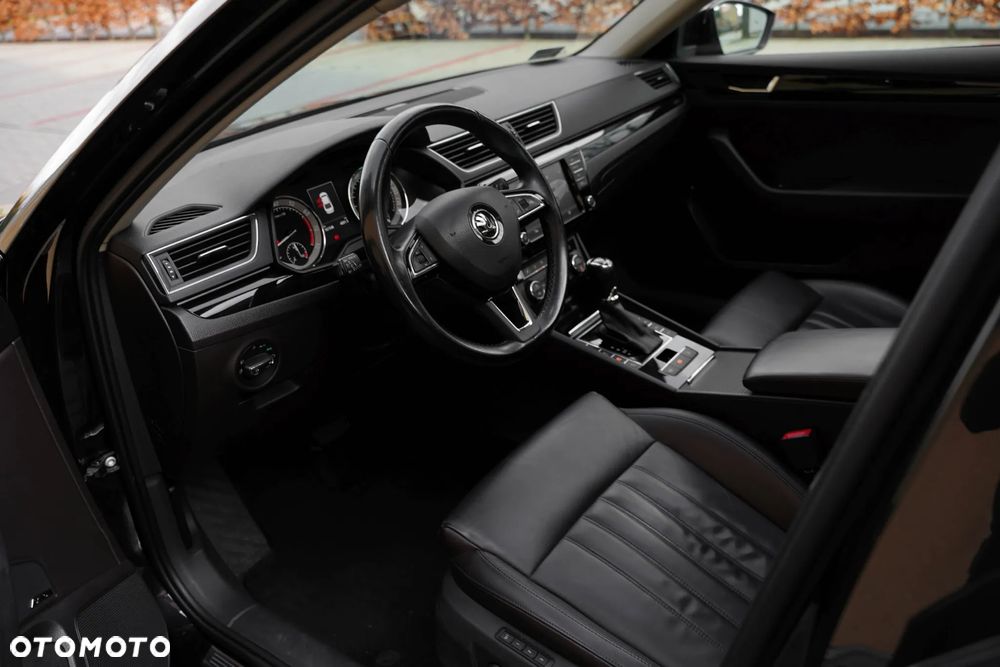 Skoda Superb 2.0 TSI DSG L&K - 34